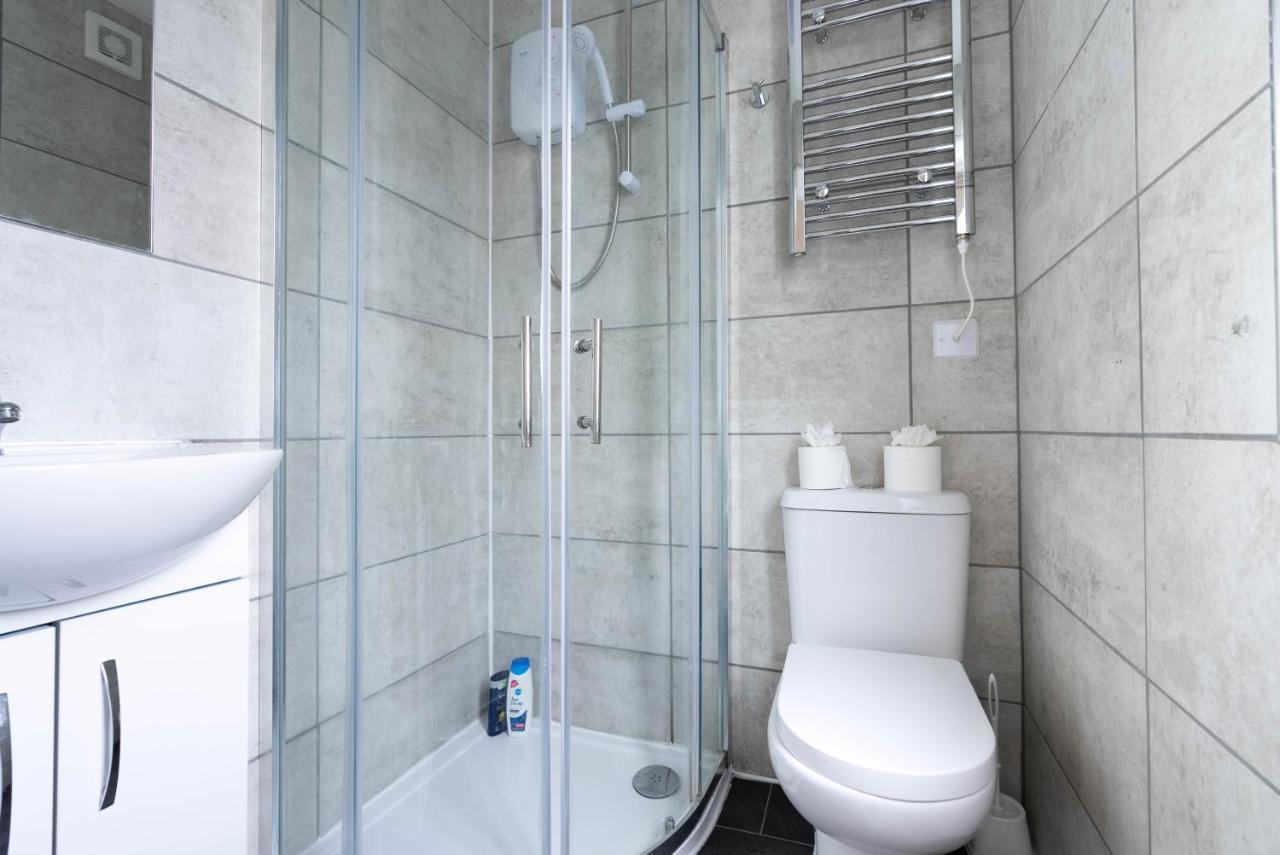 Flat 03 Studio Flat Near Aylesbury Station Free Parking Esterno foto