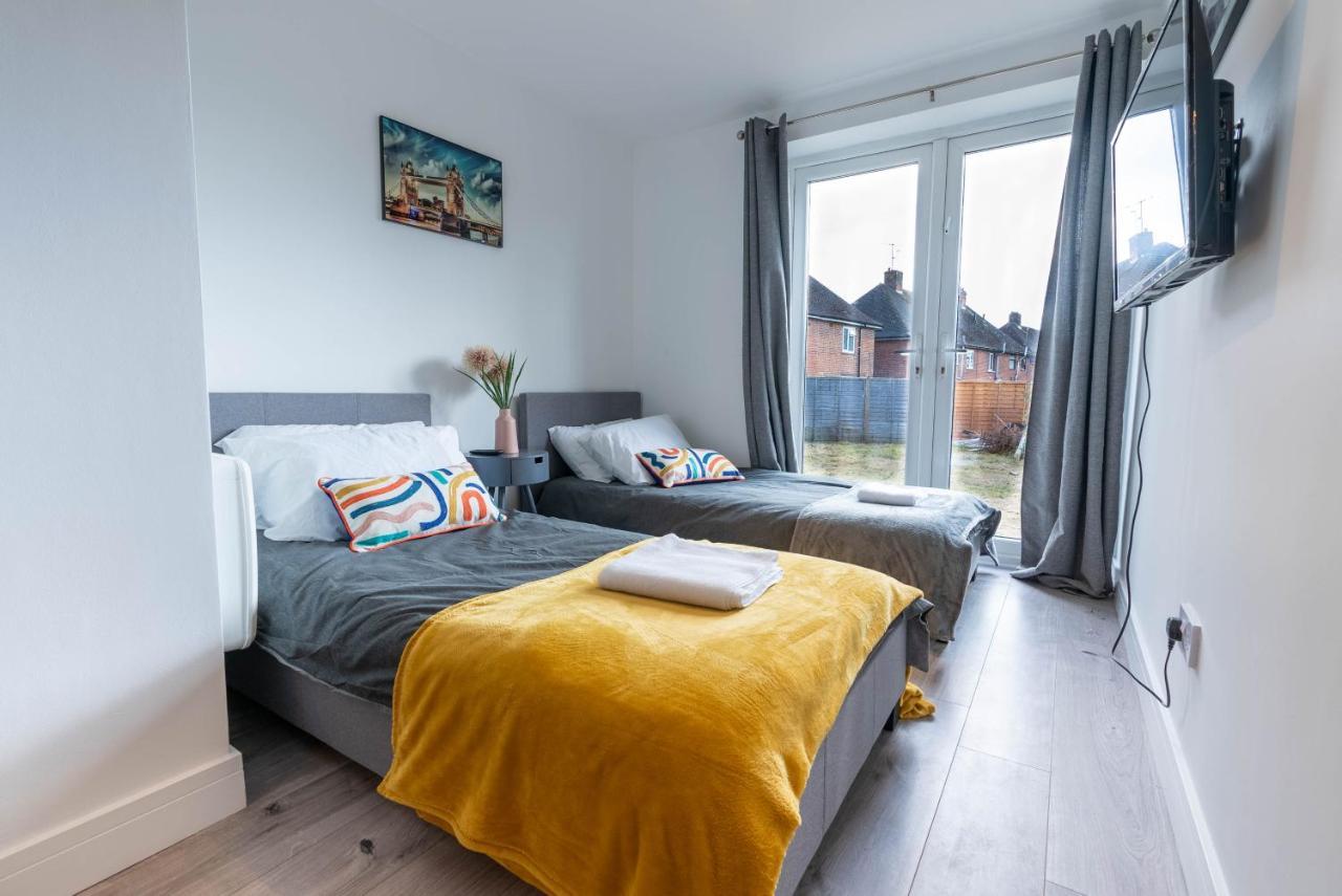 Flat 03 Studio Flat Near Aylesbury Station Free Parking Esterno foto