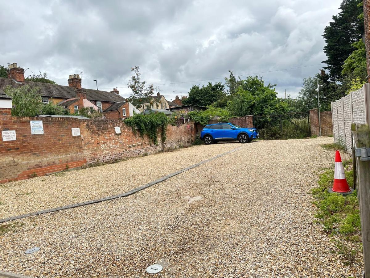Flat 03 Studio Flat Near Aylesbury Station Free Parking Esterno foto